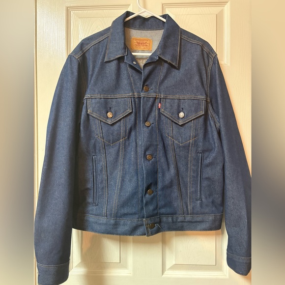 Vintage Levi's Denim Trucker Cowboy Western Jean Jacket 44 Style 70506-0217 NWOT
